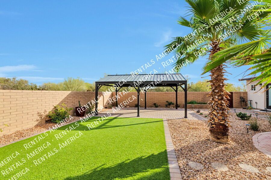 Updated Oro Valley with views from the pool! property image