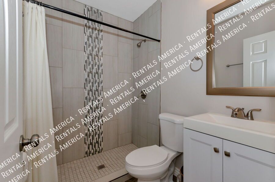 3 Bedroom 2 bath home in Tucson's Speedway Park neighborhood property image