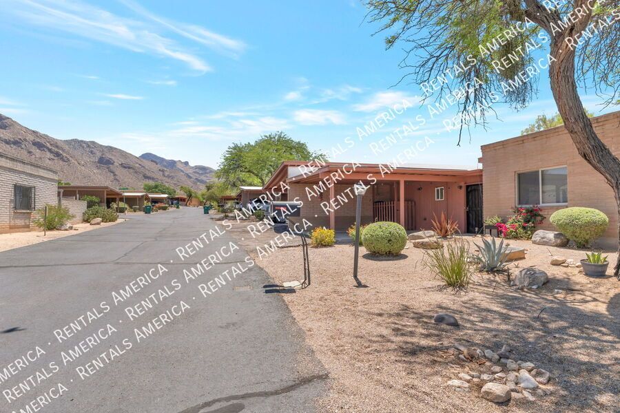 Spacious 3 bedroom Oro Valley Townhome property image
