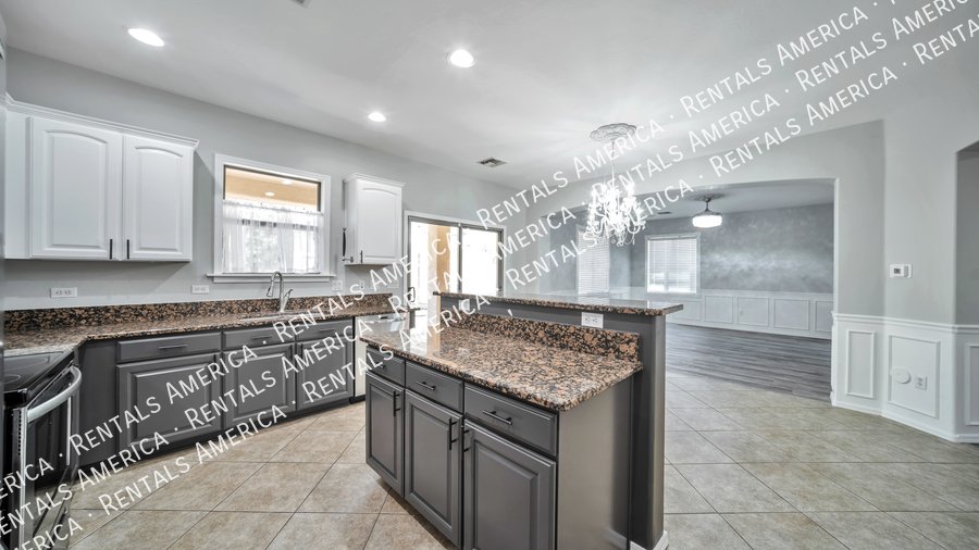 Stunning 4 Bedroom Home with SOLAR Savings in Desirable Cul-de-Sac property image