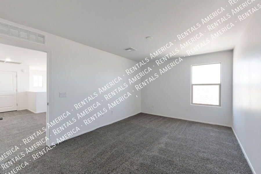 Stunning 4bdrm 3 bath home! property image