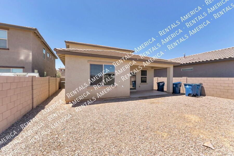 Stunning 4bdrm 3 bath home! property image